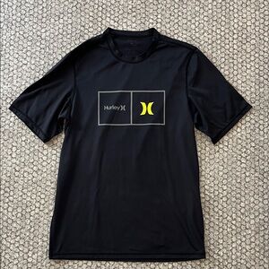 Hurley Men’s SPF 50 Rashguard Size Small